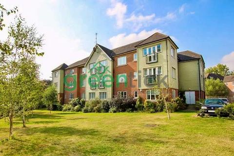 2 bed property, in Watery Lane, £275,000