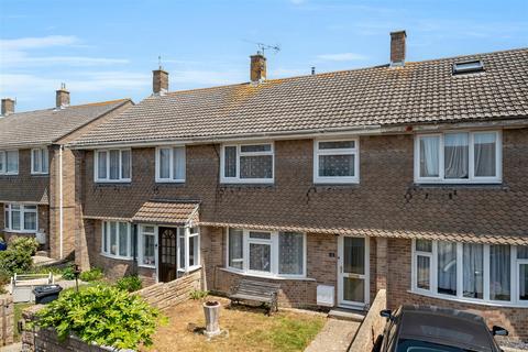 3 bed property, in Court Barton., £225,000