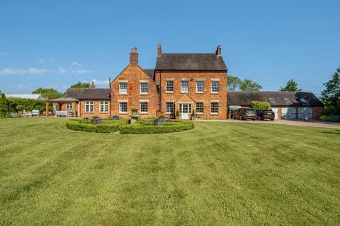 7 bed property, in Longford Lane, £3,000,000