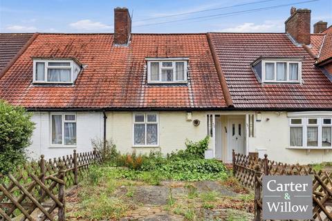 2 bed property, in Valence Avenue, £400,000
