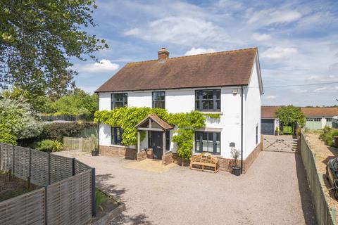 4 bed property, in Preston St. Mary, £850,000