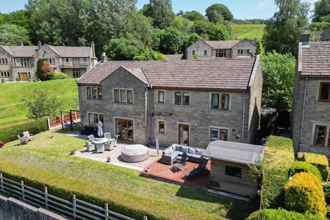 5 bed property, in Henshaw Woods, £790,000