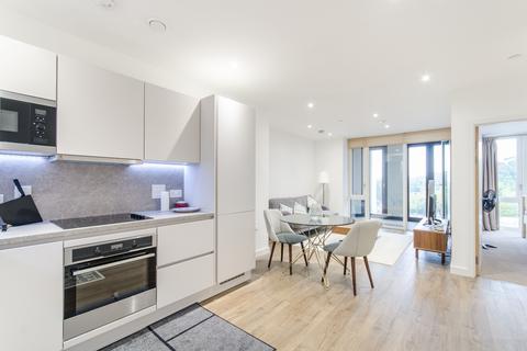 1 bed property, in College Road, £270,000