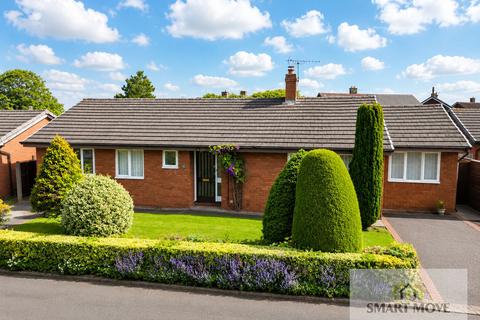 3 bed property, in Bannistre Court, £375,000