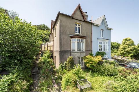 6 bed property, in Totnes, £550,000