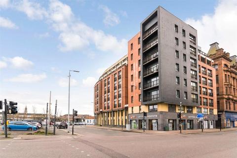 1 bed property, in 220, £115,000