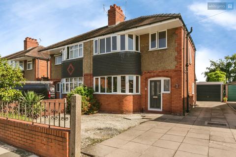 3 bed property, in Albion Street, £230,000