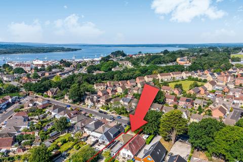 3 bed property, in Lake Road, £550,000