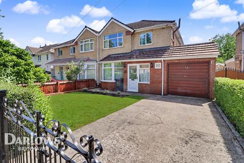 3 bed property, in Cambridge Gardens, £310,000