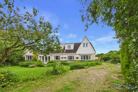 6 bed property, in Division Lane, £625,000