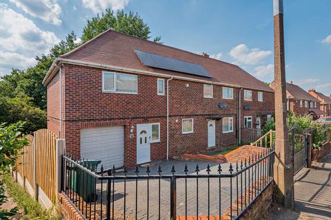 4 bed property, in Burnside, £199,000
