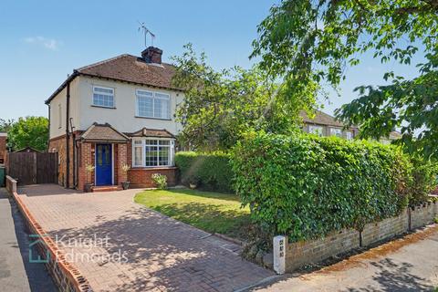 3 bed property, in Tonbridge Road, £400,000