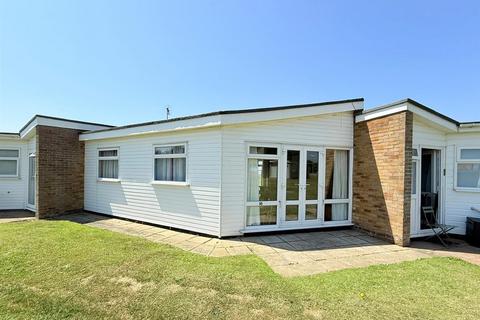 2 bed property, in Edward Road, £29,950