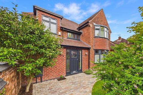 3 bed property, in Melbury Avenue, £475,000