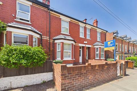 3 bed property, in Monson Avenue, £325,000