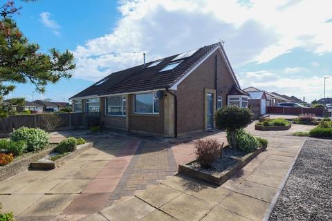 2 bed property, in Ranlea Avenue, £300,000