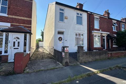 3 bed property, in Cherry Tree Lane, £245,000