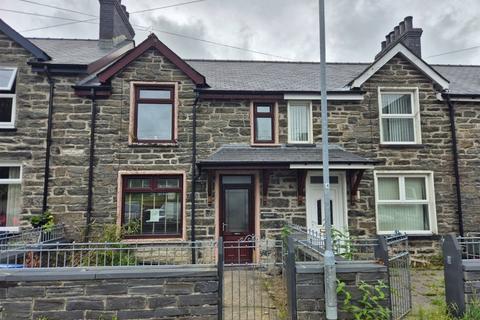 3 bed property, in Park Square, £73,000