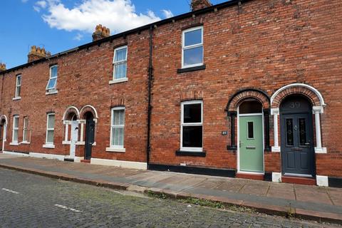 2 bed property, in Colville Street, £140,000