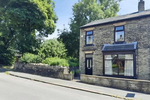 3 bed property, in Grange Road, £230,000