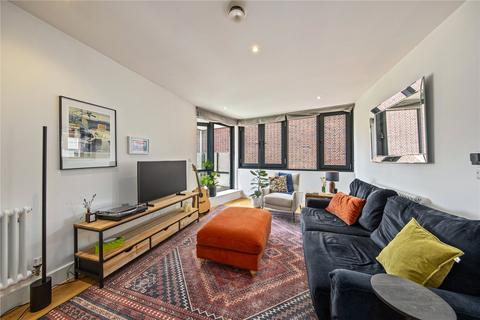 1 bed property, in Wakefield Road, £500,000