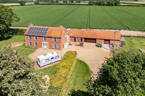 5 bed property, in Norwich Road, £850,000