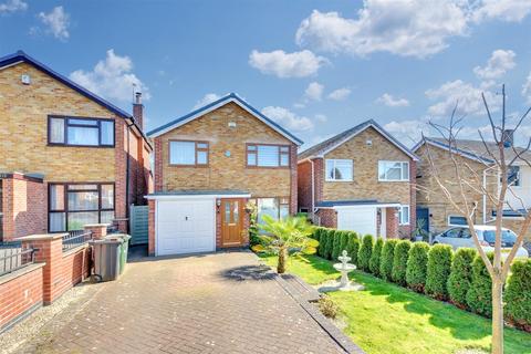 3 bed property, in Marshall Hill Drive, £325,000