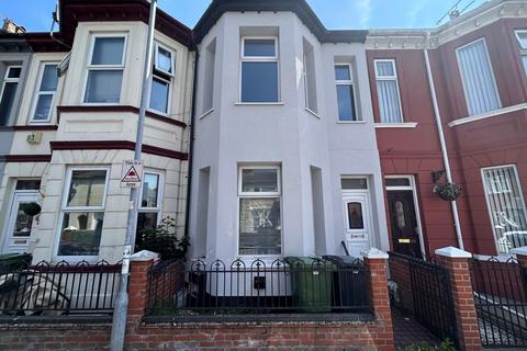 3 bed property, in Havelock Road, £100,000
