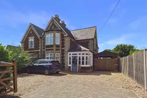 4 bed property, in Lynn Road, £479,500