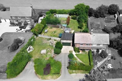 3 bed property, in Strawberry Lane, £725,000