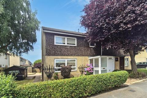4 bed property, in Mayfield Avenue, £170,000