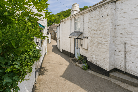 3 bed property, in Mill Hill, £375,000