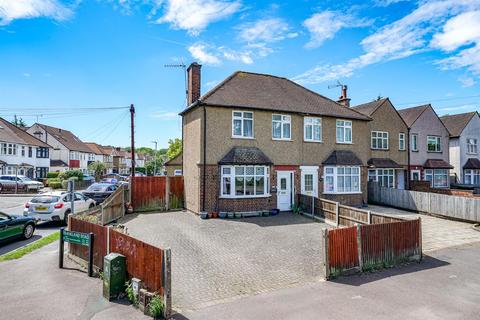 3 bed property, in Watford Road, £499,950