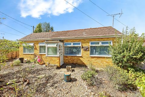 3 bed property, in Dargate Road, £325,000