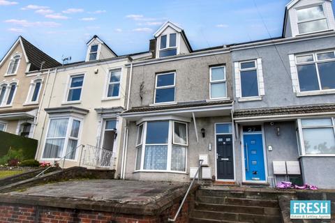 4 bed property, in Montpelier Terrace, £240,000