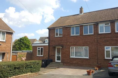 4 bed property, in Durham Close, £325,000
