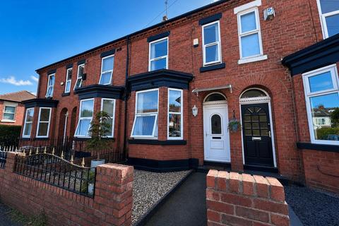 3 bed property, in Seedley View Road, £230,000