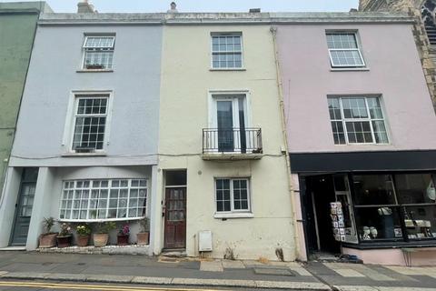 1 bed property, in Norman Road, £120,000