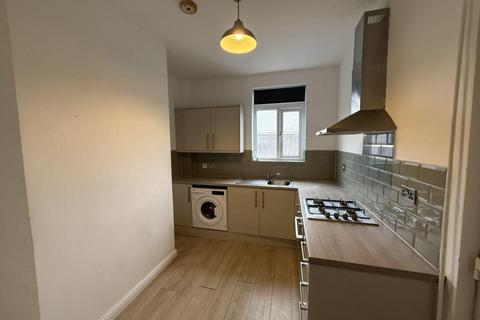 2 bed property, in Lidget Lane, £95,000