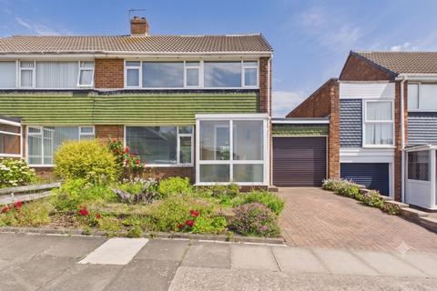3 bed property, in Chapel House Drive, £199,950