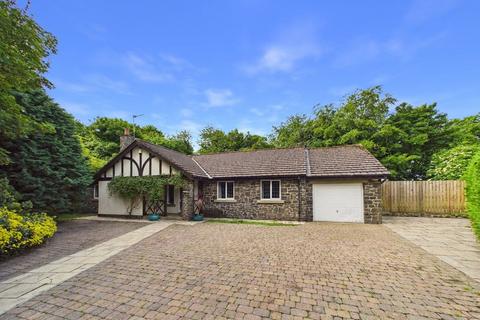 3 bed property, in The Village, £600,000