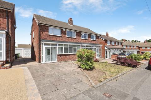 3 bed property, in Bankside Crescent, £315,000