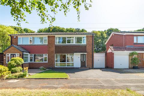 3 bed property, in Torver Close, £225,000