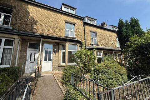 4 bed property, in Moorhead Lane, £299,995