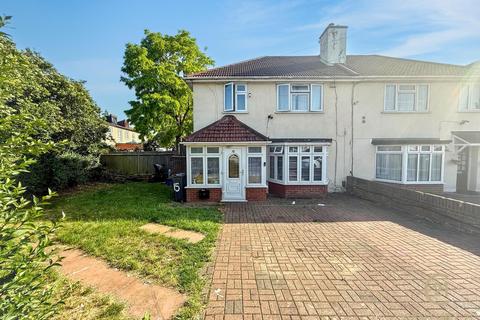3 bed property, in Norman Crescent, £665,000