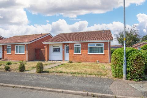 2 bed property, in Buckland Rise, £320,000