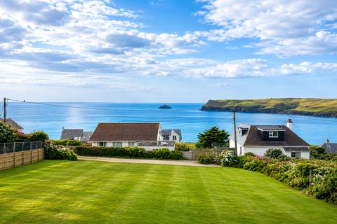 5 bed property, in Blue Waters, £2,000,000