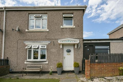 3 bed property, in Windermere Crescent, £85,000