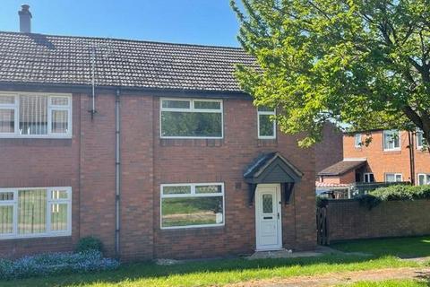 2 bed property, in Bramble Close, £110,000