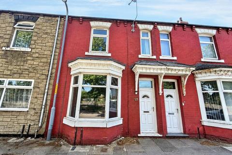 3 bed property, in Victoria Road, £75,000